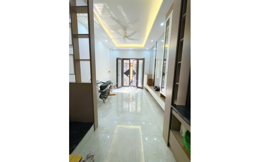 Hữu QuânHữu Quân ********* Bấm để hiện số BÁN NHÀ DƯƠNG QUẢNG HÀM SẴN Ở 9TỶ6 MT3.3m NGÕ THẲNG TẮP GẦN MẶT ĐƯỜNG LỚN